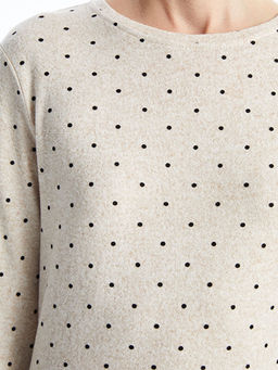 Bisiklet Yaka Puantiyeli Kad?n Ti??rt