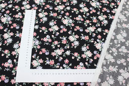 Штапель Премиум Винтажные букетики из роз на черном, 1.45м, вискоза-100%, 110гр/м.кв - Купава фото 2