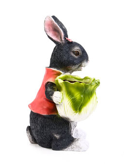 Садовая фигура из полистоуна Зайчик с капустой, 18?17?31 см, с кашпо