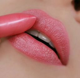 RELOUIS Помада PREMIUM GOLD №310 бледно-розовый