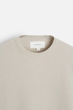 T-SHIRT IN CHECK TEXTURE - Zara фото 24