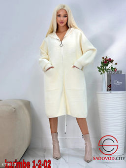 Женский кардиган пушистый с капюшоном