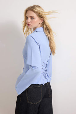 Ac?k Mavi Korse Detayl? Bele Oturan Gomlek TWOAW26GO00055