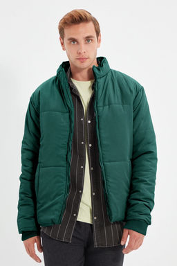 TRENDYOL MAN Koyu Yesil Regular Fit Cepli Ruzgara ve Suya Dayan?kl? Sisme Mont TMNAW22MO0091 - Trendyolmilla фото 17