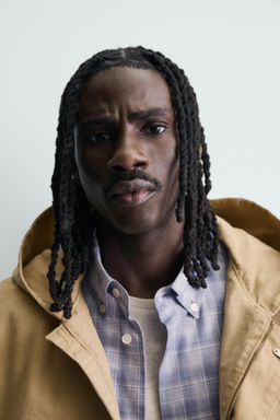 CAZADORA RELAXED FIT  CAPUCHA ALAMARES / Beige - Zara фото 5