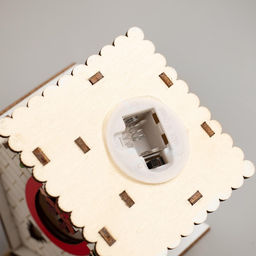 Ёлочная игрушка Домик со снеговиком, 12 см, 1 LED, от батареек, свечение тёплое белое - Luazon lighting фото 5