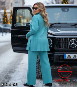 Костюм женский (кофта+штаны)