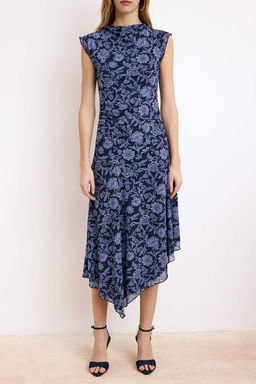 Cok Renkli Bask?l? Belden Ac?lan Kay?k Yaka Kolsuz Buzgulu Maxi Tul Orme Elbise TWOSS26EL00028