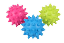 ВВА Игрушка для собак Мяч игольчатый с колокольчиком d=8.5см в ассортименте 262557 262557