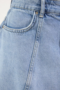 TRENDYOLMILLA Mavi Volanl? Dikis Detayl? Yuksek Bel Mini Denim Etek TWOSS25ET00102 фото 4