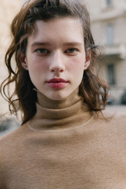 WOOL HIGH NECK SWEATER - Zara фото 2
