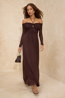 Kahverengi Tul Boyundan Baglamal? Etegi Belden Ac?lan Maxi Abiye & Mezuniyet Elbisesi TPRSS26AE00001