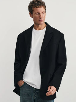 Базовая футболка regular fit / Zarina