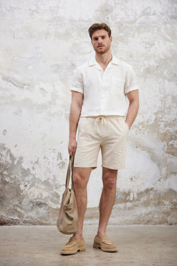 TRENDYOL MAN Ekru Kargo Cepli Keten Gorunumlu Pamuklu Sort & Bermuda TMNSS25SR00055