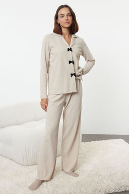 Trendyolmilla Bej Kurdele/Fiyonklu Waffle Kumas Orme Pijama Tak?m? THMAW25PT00195