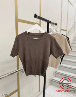 Кофта женская внизу на молнии