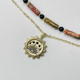 Колье из леопардовой Яшмы и черного Агата с подвеской