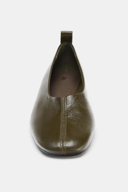 LOW-HEEL LEATHER BALLERINAS