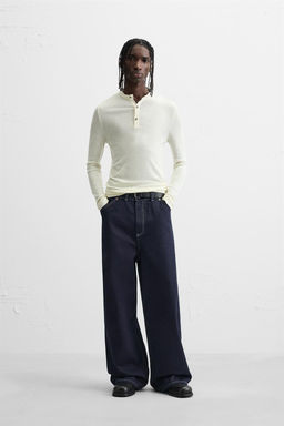 WIDE-LEG BAGGY JEANS