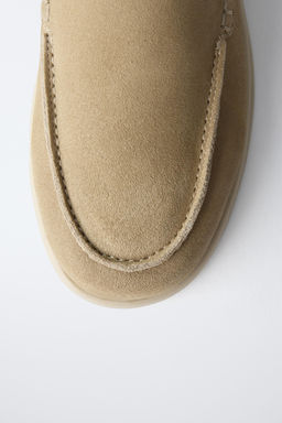 SPLIT SUEDE DECK SHOES