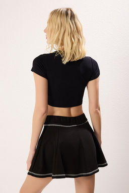 TRENDYOLMILLA Siyah Etekli Relaxed/Rahat Kal?p K?sa Sort & Bermuda TWOSS25SR00004  фото 5