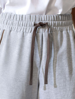 Брюки с лампасами и разрезами из эластичного футера двухнитки без начеса - Vilatte фото 2