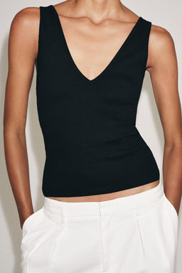 TOP ESCOTE PICO RIB / Negro - Zara фото 4
