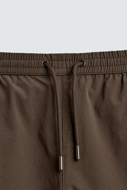 BA?ADOR CORTO ESTRUCTURA / Marr?n - Zara фото 3