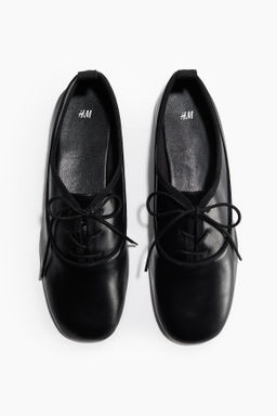 Bailarinas con cordones