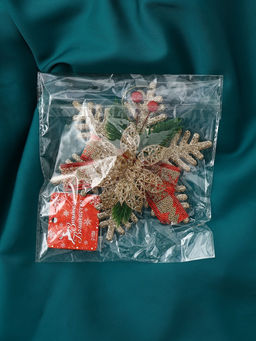 Цена за 3 шт. Ёлочная игрушка Зимнее волшебство. Звезда с цветком и еловыми веточками, 1513 см, золото фото 4