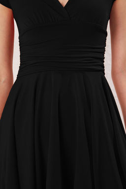 TRENDYOLMILLA K?rm?z? Duz Buzgu/Drape Mini K?sa Kol Skater/Belden Ac?lan Esnek Orme Elbise TWOSS25EL00532 фото 11