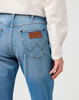 Джинсы мужские