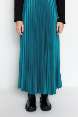 Zumrut Yesili Piliseli Maxi Esnek Orme Etek TWOSS24ET00041