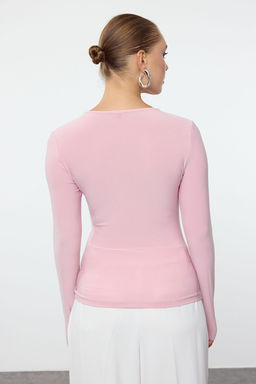 Trendyolmilla Pudra Buzgu/Drape Detayl? V Yaka Vucuda Oturan Esnek Orme Bluz TWOAW25BZ00110 фото 5