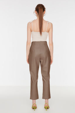 TRENDYOLMILLA Tas Cigarette Dokuma Suni Deri Pantolon TWOAW22PL0347  фото 4