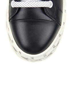 Черные кеды