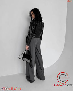 Женская демисезонная куртка-косуха