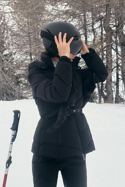 ANORAK ACOLCHADO 80% PLUM?N 20% PLUMA WATER RESISTANT WINDPROOF RECCO® TECHNOLOGY SKI COLLECTION / Negro