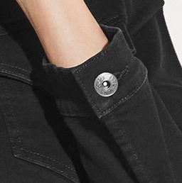 Короткая женская джинсовая куртка ESMARA  фото 9