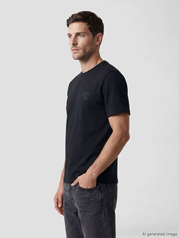 Bisiklet Yaka Bask?l? Erkek Ti??rt