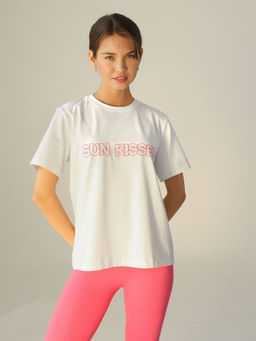 MY Футболка жен. regular fit вышивка "SUN KISSED" ФБ011