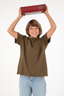 Футболка цвета хаки для мальчика Неожиданная скидка в корзине