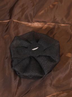 Брошь-цветок черного цвета большая