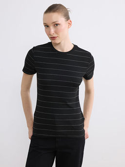 Bisiklet Yaka ?izgili Kad?n Ti??rt