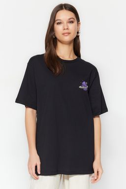 TRENDYOLMILLA Siyah %100 Pamuk On ve Arka Galaksi Bask?l? Boyfriend Fit Bisiklet Yaka Orme T-Shirt TWOSS23TS00257  фото 8
