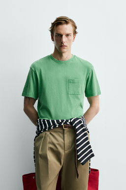 CAMISETA BOLSILLO AARON LEVINE X ZARA / Verde
