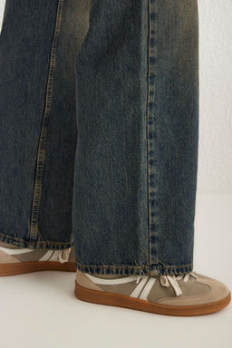 Koyu Mavi Premium Vintage Y?kama Efektli Dusuk Bel Wide Leg Jeans TWOSS25JE00083 - Trendyolmilla фото 3