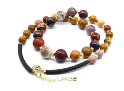 Колье с яшмой мукаит шары 12мм, 48см