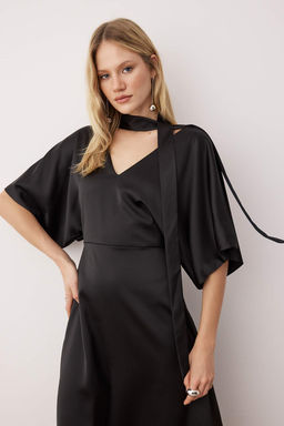 Siyah Duz Fularl? Midi Dokuma Elbise TWOAW26EL00277 - Trendyolmilla фото 2