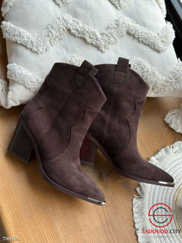 Женские осенние сапоги Казаки